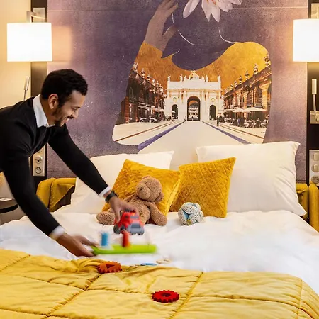 Отель Mercure Centre Place Stanislas 4*