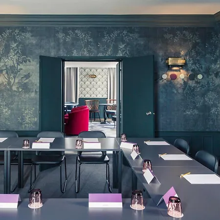 Отель Mercure Centre Place Stanislas 4*